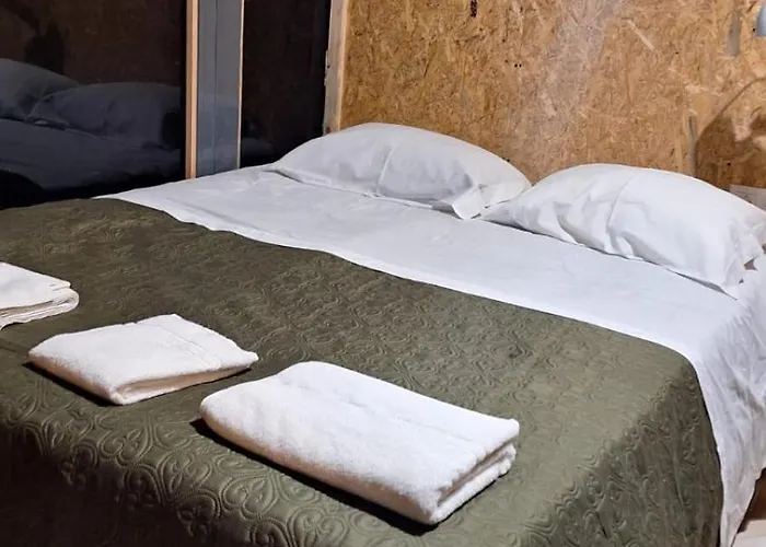 Shop Sleep Capsule hotel Carnaxide